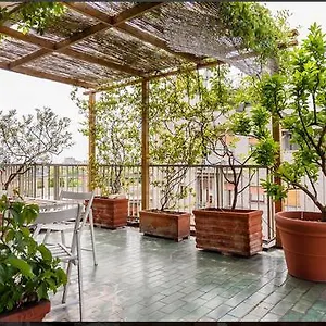 Appartement Roof Garden Buonarroti City Life Mita Milano, Milaan